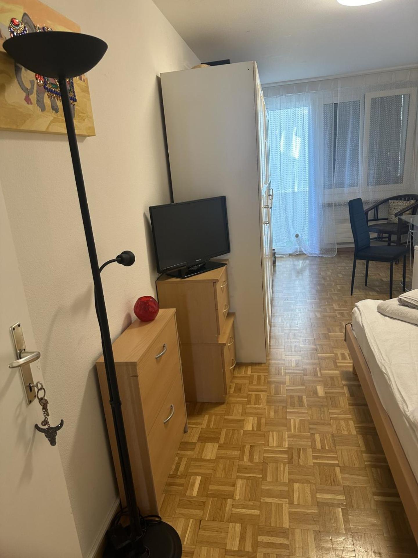 Schoenes Zimmer In Der City Bazel Buitenkant foto