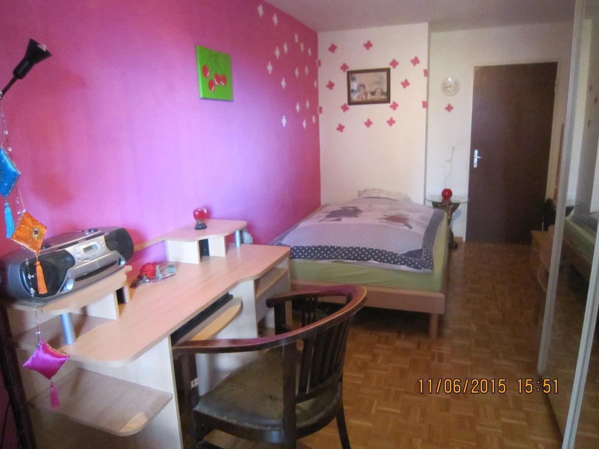 Schoenes Zimmer In Der City Bazel Buitenkant foto